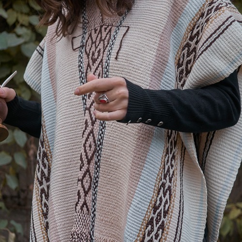 Prendas en telar nativo